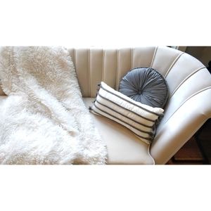 Never used Opalhouse throw pillows (set of 2)